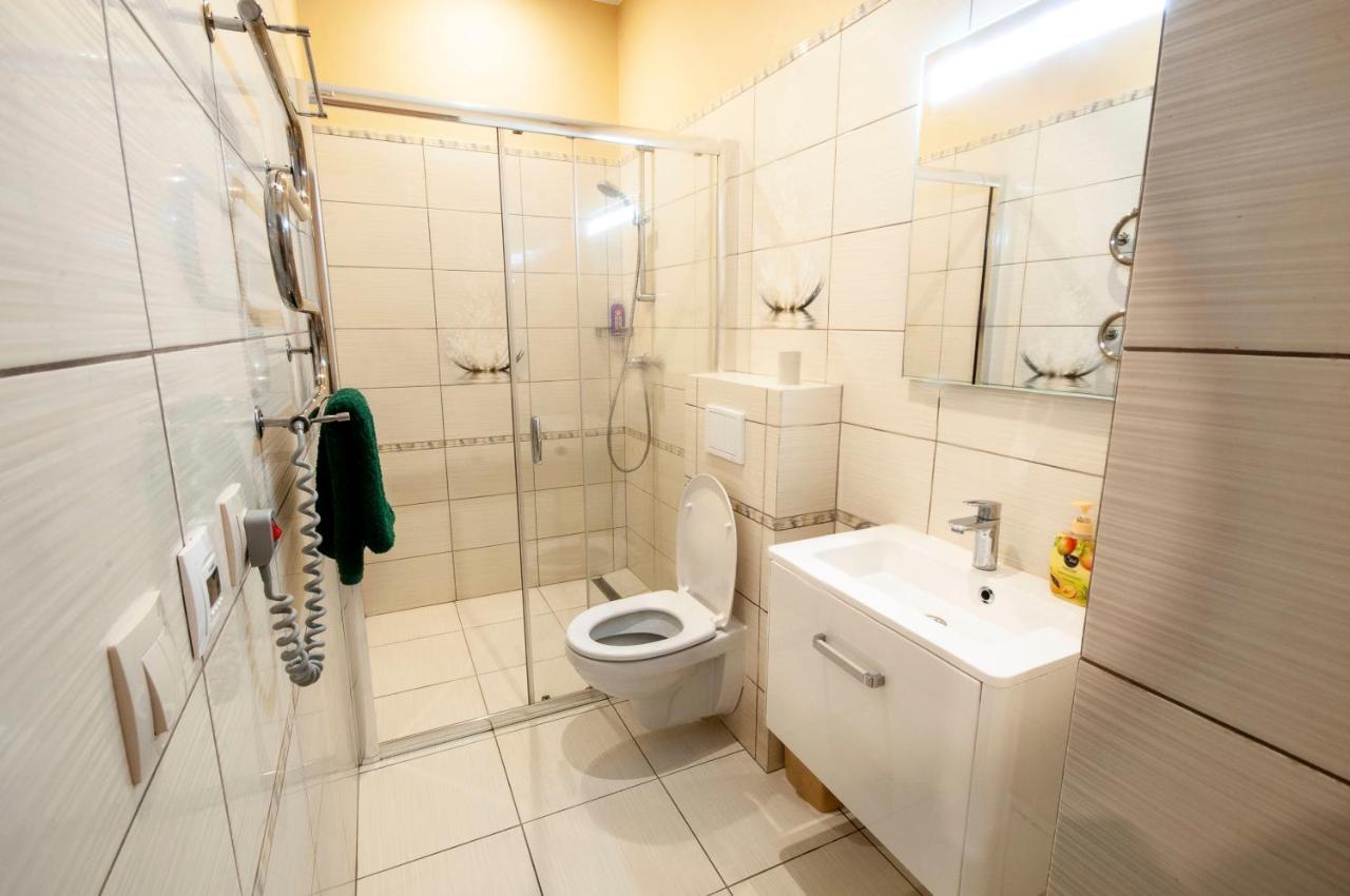Wonderful Flat On City Center Ужгород Екстериор снимка